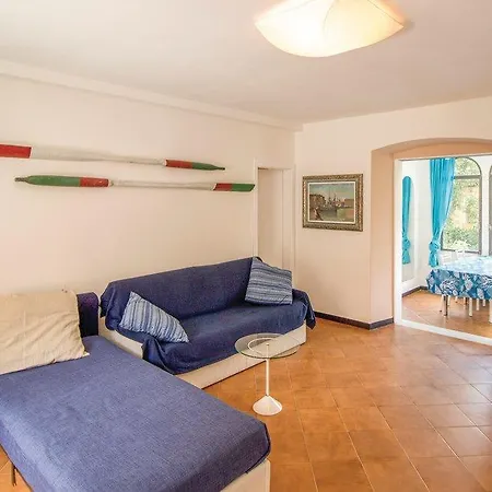 Cicerone Apartman *